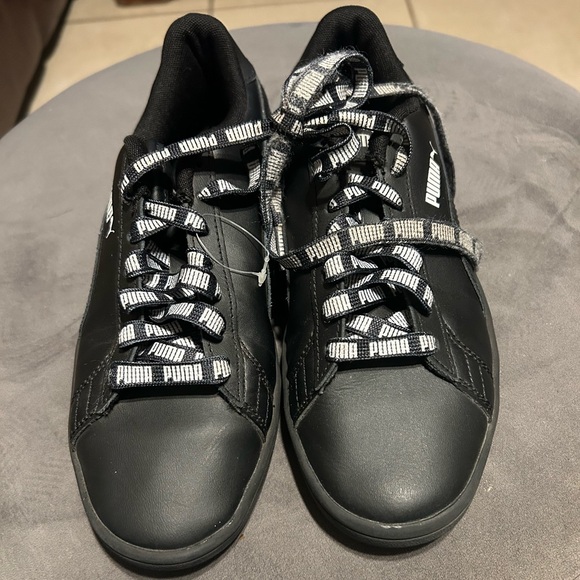 PUMA BOYS SHOES COLOR BLACK NEW NEVER SIZE 4.5 COME WITH NO BOX - Picture 6 of 10